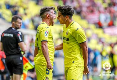 El Villarreal B se agarra a Segunda gracias a su importantísima victoria ante el Sporting. Carreira, que empezó en el banquillo, marcó el gol de la tranquilidad para los amarillos. Eso sí, con algo de fortuna, al golpear su disparo en un defensor.