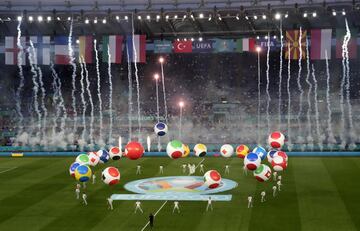 Ceremonia de apertura de la Euro 2020 en el estadio Olí­mpico de Roma.