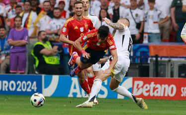 Entrada a destiempo de Toni Kroos sobre el centrocampista español.