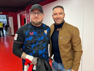James Wahlberg, diretor de comunicação do Mjällby AIF, torcedor do Sevilla FC.