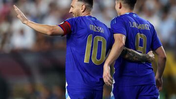 LANDOVER, MARYLAND - JUNE 14: Lionel Messi #10 of Argentina celebrates with teammates Juli�n �lvarez #9 after scoring a goal in the second half during an International Friendly between Guatemala and Argentina at Commanders Field on June 14, 2024 in Landover, Maryland. Patrick Smith/Getty Images/AFP (Photo by Patrick Smith / GETTY IMAGES NORTH AMERICA / Getty Images via AFP)