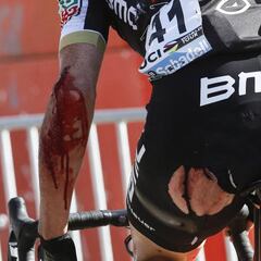 Un zócalo provocó la brutal caída de Samuel Sánchez