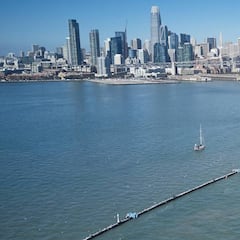 Lanzan el primer macrosistema que recoge el plástico del mar