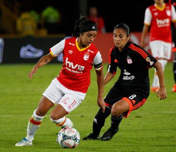 Partidazo en El Campín entre Santa Fe y América de Cali, por las semifinales del fútbol femenino.