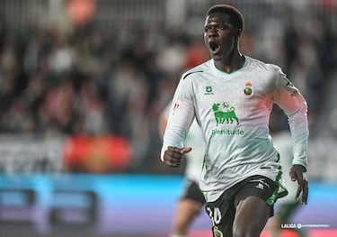 Aprobados y suspensos del Racing en Burgos: noveno gol de Villalibre