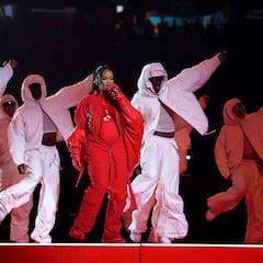 Do artists really sing during the Super Bowl Halftime Show or do they lip sync?