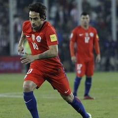 Valdivia desliza crítica a Pizzi y lo compara con la Era Sampaoli