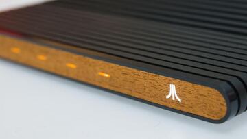 Atari VCS: Hardware de PC con Linux