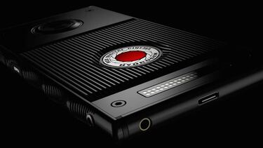 El móvil holográfico de RED se retrasa hasta agosto