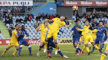 El centrocampista Iván Alejo fue sancionado con cuatro partidos tras sus protestas una vez expulsado en el Getafe-Alcorcón.