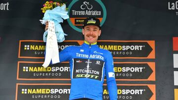 El Mitchelton le roba el triunfo al Jumbo a última hora