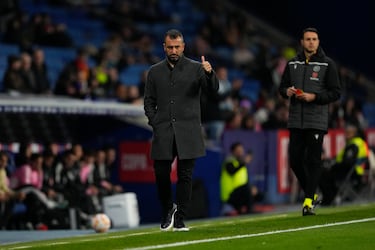 “Tengo más canas, arrugas y menos pelo; es un rompecabezas infinito”