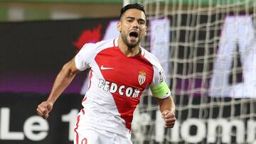 Monaco&#039;s Colombian forward Radamel Falcao celebrates after scoring a goal  during the French  L1 football match Monaco (ASM) vs Nancy (ASNL) on November 5, 2016 at the &quot;Louis II Stadium&quot; in Monaco.   / AFP PHOTO / VALERY HACHE