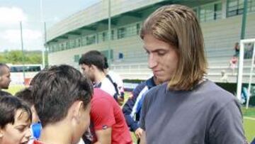 vFilipe Luis se entrena a la espera de que se cierre su traspaso al Atlético