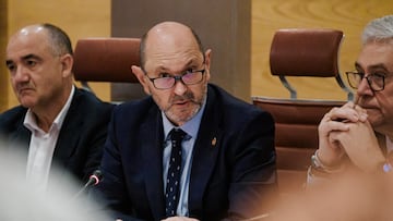 El Presidente de la Real Federación Española de Fútbol (RFEF), Rafael Louzán Abal, comparece ante la Comisión de Educación, Formación Profesional y Deportes, en el Senado, a 11 de diciembre de 2025, en Madrid (España). Louzán comparece para hacer un balance de su gestión al frente de la misma.
11 DICIEMBRE 2025
Carlos Luján / Europa Press
11/12/2025