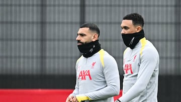 Mohamed Salah y Trent Alexander-Arnold.
