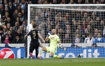 Ocasión de Benzema.