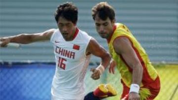 <b>TERCERA.</b> Los nacionales de hockey han sumado su tercera victoria con un gol en los últimos minutos.