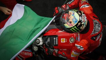 Bagnaia celebra su victoria con Ducati en el GP de San Marino.