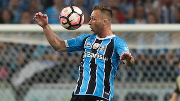 Arthur: "Aún no he firmado con el Barça, pero está encaminado"