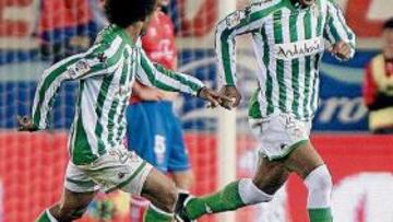 <b>LO MEJOR DE UN MAL PARTIDO. </b>La estelar actuación de Mehmet Aurelio dio lustre a un partido que fue muy pobre pese a los goles.