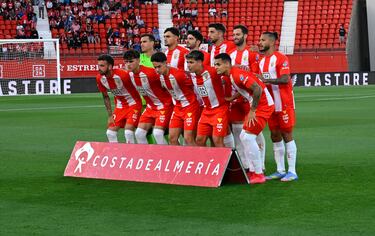 El Racing, un visitante maldito para el Almería en casa
