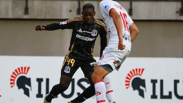 Futbol, Union San Felipe vs Colo Colo.
Fecha 4, fase de grupos, Copa Chile 2026.
El jugador de Colo Colo Manley Clerveaux es fotografiado durante un partido de la Copa Chile contra Union San Felipe disputado en el estadio Nicolas Chahuan de La Calera, Chile.
23/03/2025
Andres Pina/Photosport
Football, Union San Felipe vs Colo Colo.
4th turn, Group phase, 2025 Copa Chile Championship.
Colo Colo’s player Manley Clerveaux is pictured during a 2025 Copa Chile Championship match against Union San Felipe at the Nicolas Chahuan stadium in La Calera, Chile.
23/03/2025
Andres Pina/Photosport