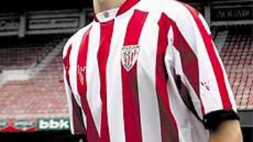 <b>LA ATRACCIÓN. </b>Javi Martínez, en su presentación en La Catedral.