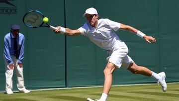 Nicol&aacute;s Jarry avanz&oacute; en dobles en Wimbledon.