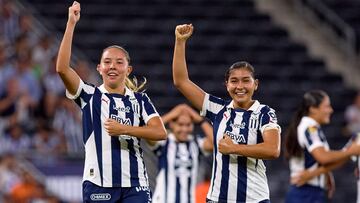 Tanna Sanchez celebrates her goal 1-0 with Dania Perez of Monterrey during the 9th round match between Monterrey and Cruz Azul as part of the Liga BBVA MX Femenil, Torneo Apertura 2024 at BBVA Bancomer Stadium on September 08, 2024 in Monterrey, Nuevo Leon, Mexico.