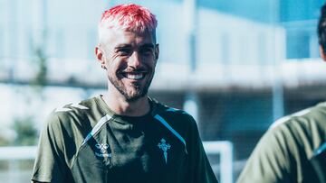 Óscar Mingueza, futbolista del Celta, durante un entrenamiento de pretemporada con el equipo vigués.