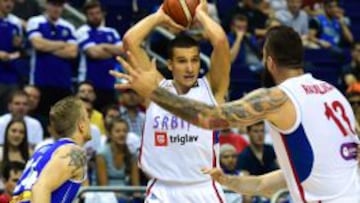 Bogdan Bogdanovic, busca a Raduljca.