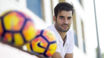 Trigueros volverá a ocupar la parcela ancha del Submarino Amarillo en el estadio armero.