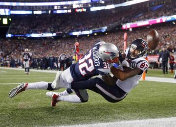 Los Texans reaccionaron gracias a su defensa y lograron anotar un nuevo FG que ponía el 14 - 6 en el marcador. A punto estuvo C.J. Fiedorowicz, tight end de los Houston Texans, de anotar un TD.