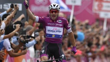 Resumen y resultado del la 3ª etapa del Giro de Italia 2018: Segunda seguida para Viviani