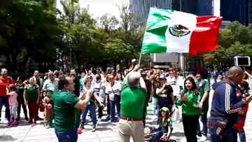 La fiesta en el Ángel de la Independencia tras la victoria del Tri