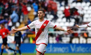 Embarba celebra un gol al Real Madrid.