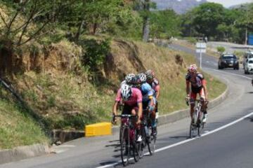 La Vuelta a Colombia sigue recorriendo las carreteras del país.