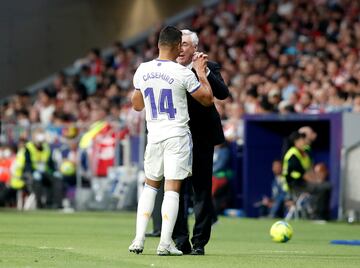 08/05/22 PARTIDO PRIMERA DIVISION 
ATLETICO DE MADRID - REAL MADRID 
CARLO ANCELOTTI ENTRENADOR 
CAMBIO SUSTITUCION CASEMIRO