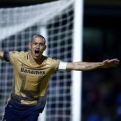 Ante Atlas, Darío Verón marcó el gol 100 del Apertura 2015