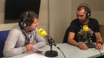 Juanfran: "El Madrid no arranca y el Bar?a tiene dudas; el Valencia es el m¨¢s fuerte"