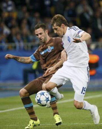 Miguel Layún pusó un pase para gol en la victoria del Porto sobre el Dynamo de Kiev.