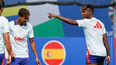 Nico Williams y Lamine, en un entrenamiento.