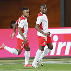 Mamadou Sylla se confirma como el '9' que sostiene al Girona