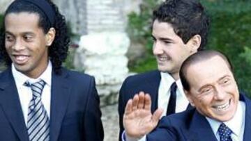 Berlusconi: "Kaká no ha inventado el fútbol"