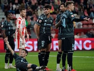 15/03/2026 SPORTING PARTIDO 2ª DIVISION
GIJON ESTADIO EL MOLINON SPORTING-CASTELLON
BARRERA ANTE UNA FALTA PELIGROSA
FOTO PACO PAREDES