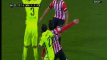 Aduriz reclamó dos penaltis; el Barcelona, uno sobre Messi
