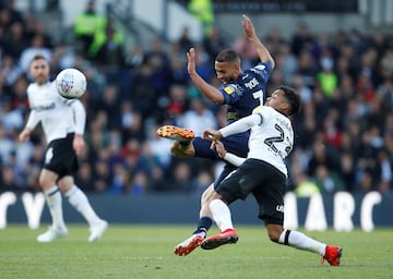 Leeds United del técnico Marcelo Bielsa cayó 4-2 ante los Derby County que son dirigidos por el exfutbolista Frank Lampard