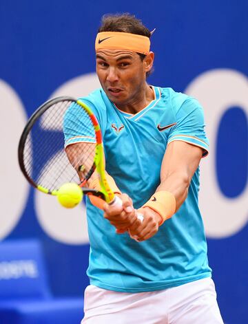 Rafael Nadal se impuso 6-3 y 6-3 sobre David Ferrer en los octavos de final del Conde de Godó de Barcelona.