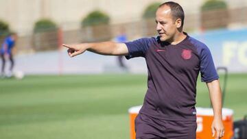 Llu&iacute;s Cort&eacute;s durante un entrenamiento con el Barcelona.